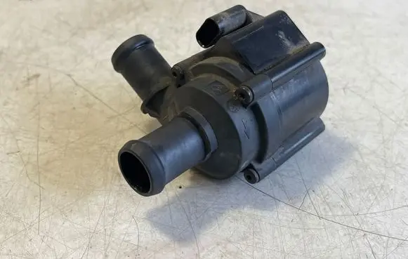 Audi A5 Electric auxiliary coolant/water pump 06H121601N 704071220