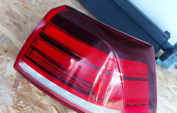 Volkswagen Golf VII Rear/tail lights 5G0945096Q