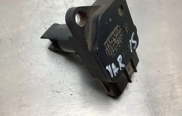 Toyota Yaris Mass air flow meter 2220433010