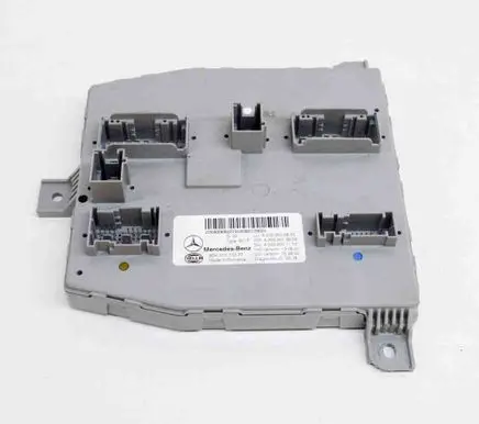 Mercedes-Benz C W205 Central body control module A2059013904 A2229021112