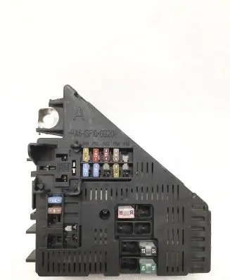 Volvo XC90 Fuse module 31473571