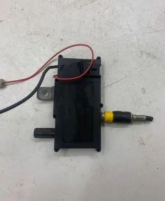 Peugeot 607 Antenna control unit AAR810