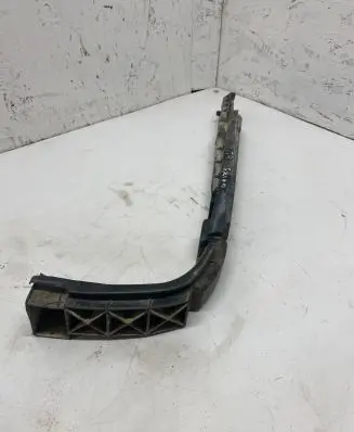 Volkswagen Multivan T4 Rear bumper mounting bracket 7D0807394 DN12247