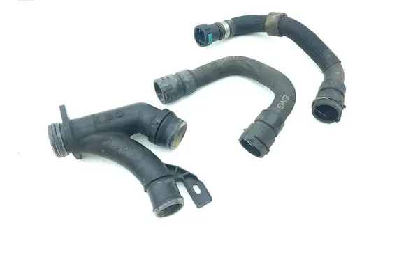 Land Rover Discovery Sport Engine coolant pipe/hose