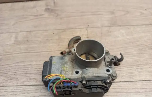 Honda Civic Throttle body valve A8A329 3H20