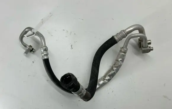 Jeep Compass Air conditioning (A/C) pipe/hose 68302518AA P68302518AA