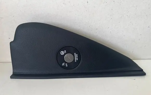 KIA Sportage Dashboard side end trim 84765f1100 K4KLL55250