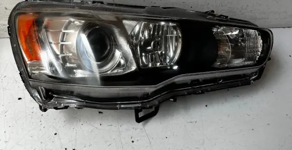 Mitsubishi ASX Headlight/headlamp 12V223CP
