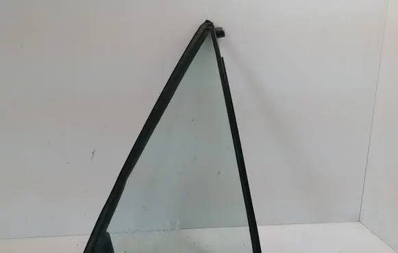Rear vent window glass