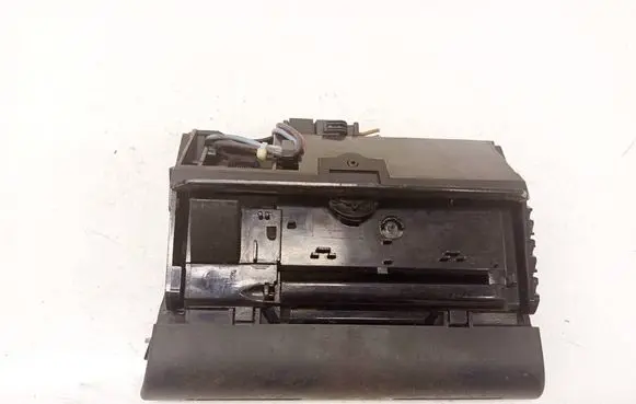 Audi A6 S6 C5 4B Car ashtray 4B0857951F