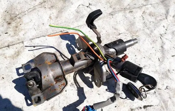 Citroen Xsara Picasso Steering wheel axle