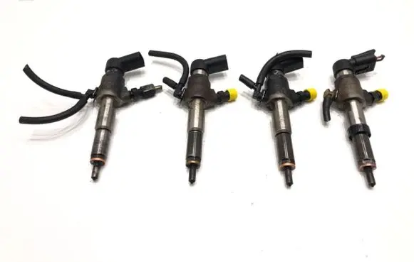Mazda 2 Fuel injectors set 