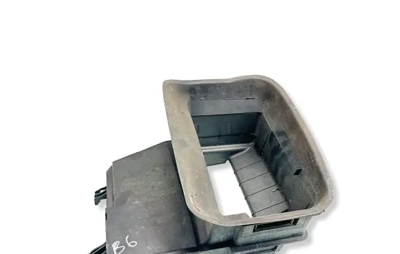 Renault Captur Air intake duct part 215580321R