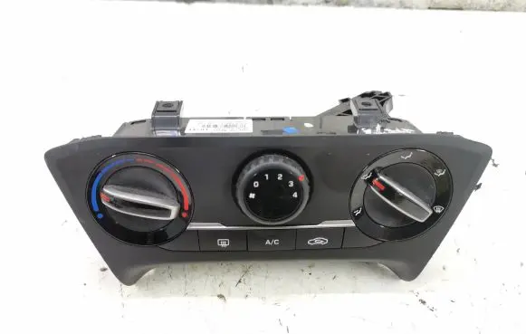Hyundai i20 (BC3 BI3) Climate control unit 97250C8410 EC500ALERB HC41PA13044