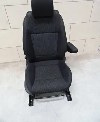 Peugeot 5008 Front passenger seat 