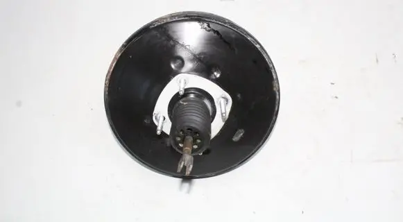 Renault Trafic III (X82) Brake booster 472102348R