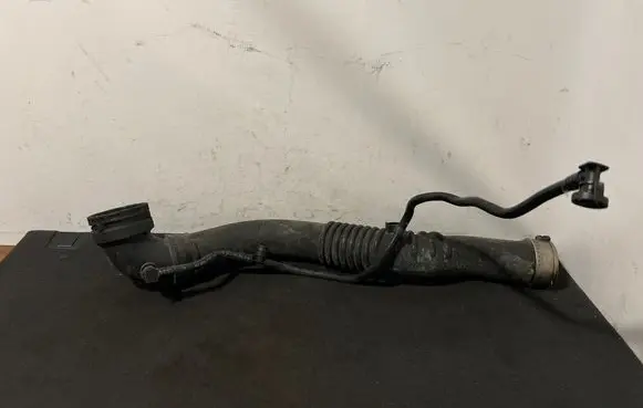 BMW 3 F30 F35 F31 Intercooler hose/pipe 7597592 7605044 8608734