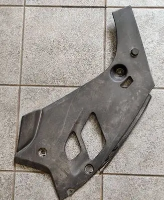 BMW 5 G30 G31 G38 Other engine bay part 51767349603 7349603