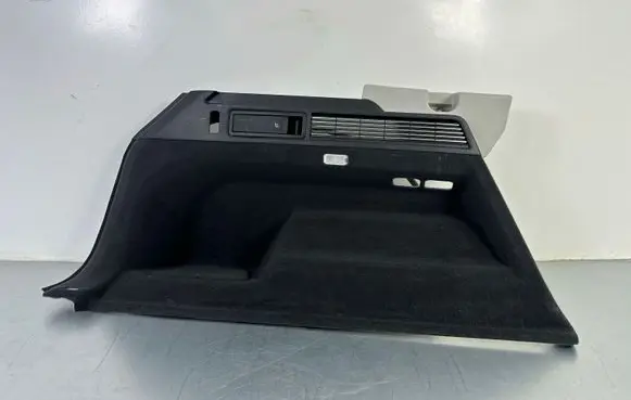 Volkswagen Touareg III Trunk/boot side trim panel 760867037C