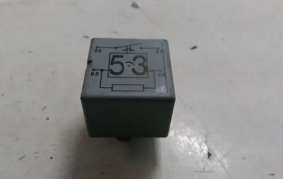Volkswagen Golf Plus Other relay 141951253B