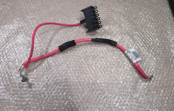 Renault Trafic III (X82) Positive cable (battery) 240806377R