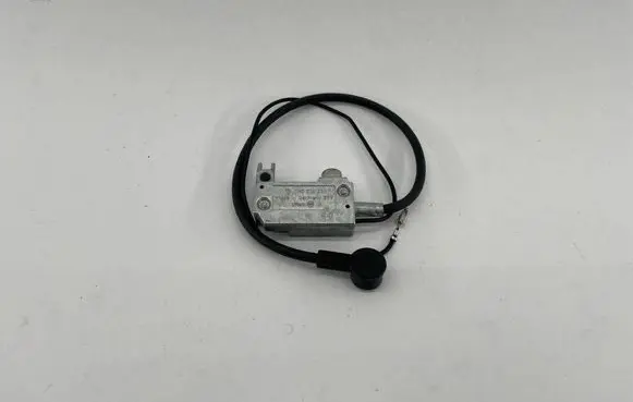 Volkswagen Golf IV Antenna control unit 1H0035551 7691290201