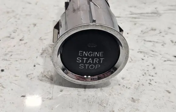 Toyota Corolla Verso AR10 Engine start stop button switch 15A7101