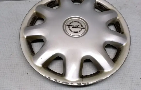 Opel Vectra B R15 wheel hub/cap/trim 90498213 09156269 09127472