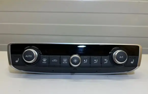 Audi A3 S3 8V Climate control unit 8V0820043Q