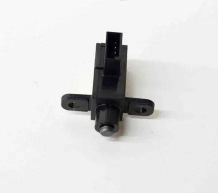 Tesla Model 3 Oil temperature sensor A2000024141 104566404E