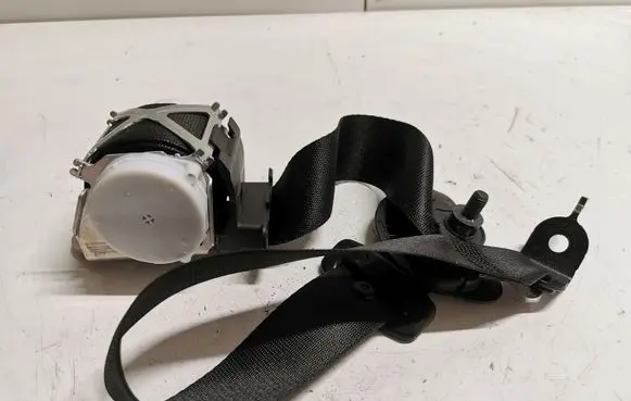 BMW 4 F32 F33 Front seatbelt 34097873