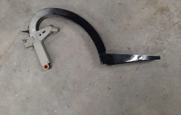 Audi A8 S8 D5 Tailgate/trunk/boot hinge 4N0827302