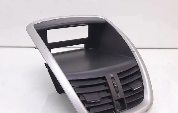 Peugeot 207 Dash center air vent grill 9650068177