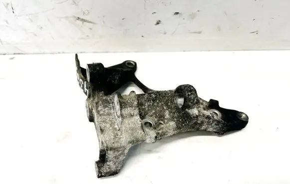 Peugeot 207 Engine mounting bracket 9653249480