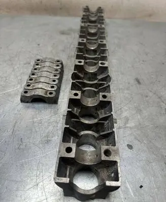 BMW 5 E39 Other cylinder head part 1748042