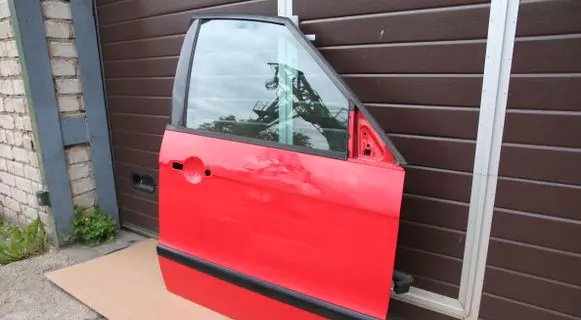 Ford S-MAX Front door
