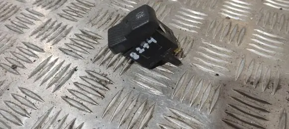 Fog light switch
