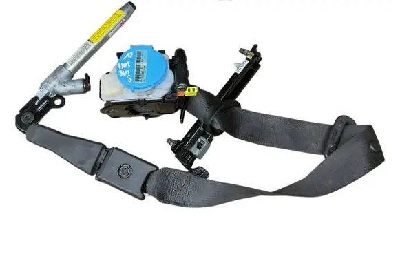 Opel Insignia A Front seatbelt 3063559