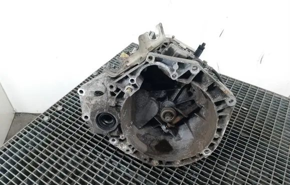 Fiat Grande Punto Manual 5 speed gearbox 55196336