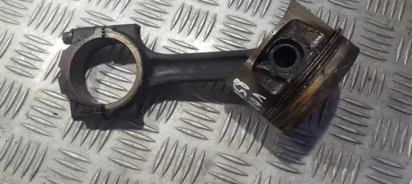 Volvo 850 Piston with connecting rod