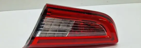 Maserati Ghibli Tailgate rear/tail lights 06700046630 03552000