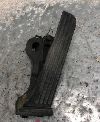 Volkswagen Golf V Accelerator throttle pedal 1K1721503PBILI 1K1721503P
