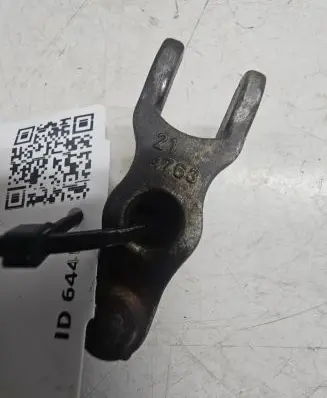 Opel Vectra C Fuel Injector clamp holder 4763