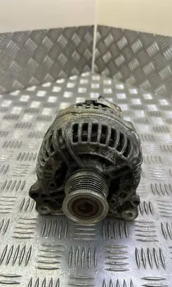 Audi A4 S4 B8 8K Generator/alternator 0986081340