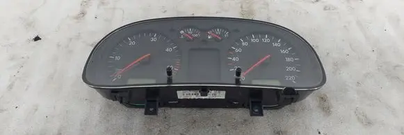 Speedometer (instrument cluster)