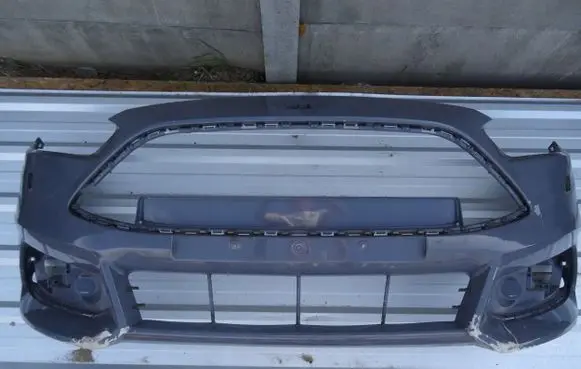 Ford Focus Front bumper R16P1