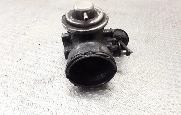 Volkswagen Sharan EGR valve 038131501J