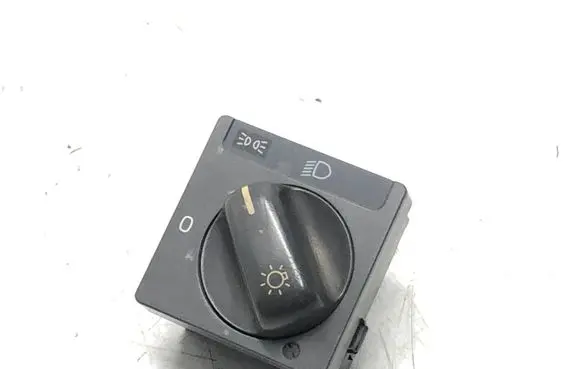 Volvo S70 V70 V70 XC Light switch 8601772