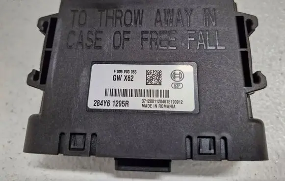 Renault Master III Door control unit/module 284Y61295R