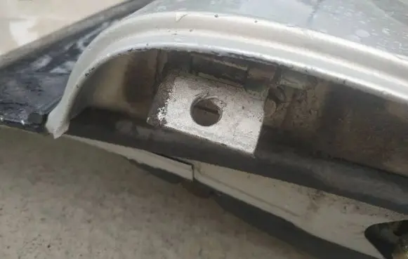 Volvo S80 Rear door lower hinge